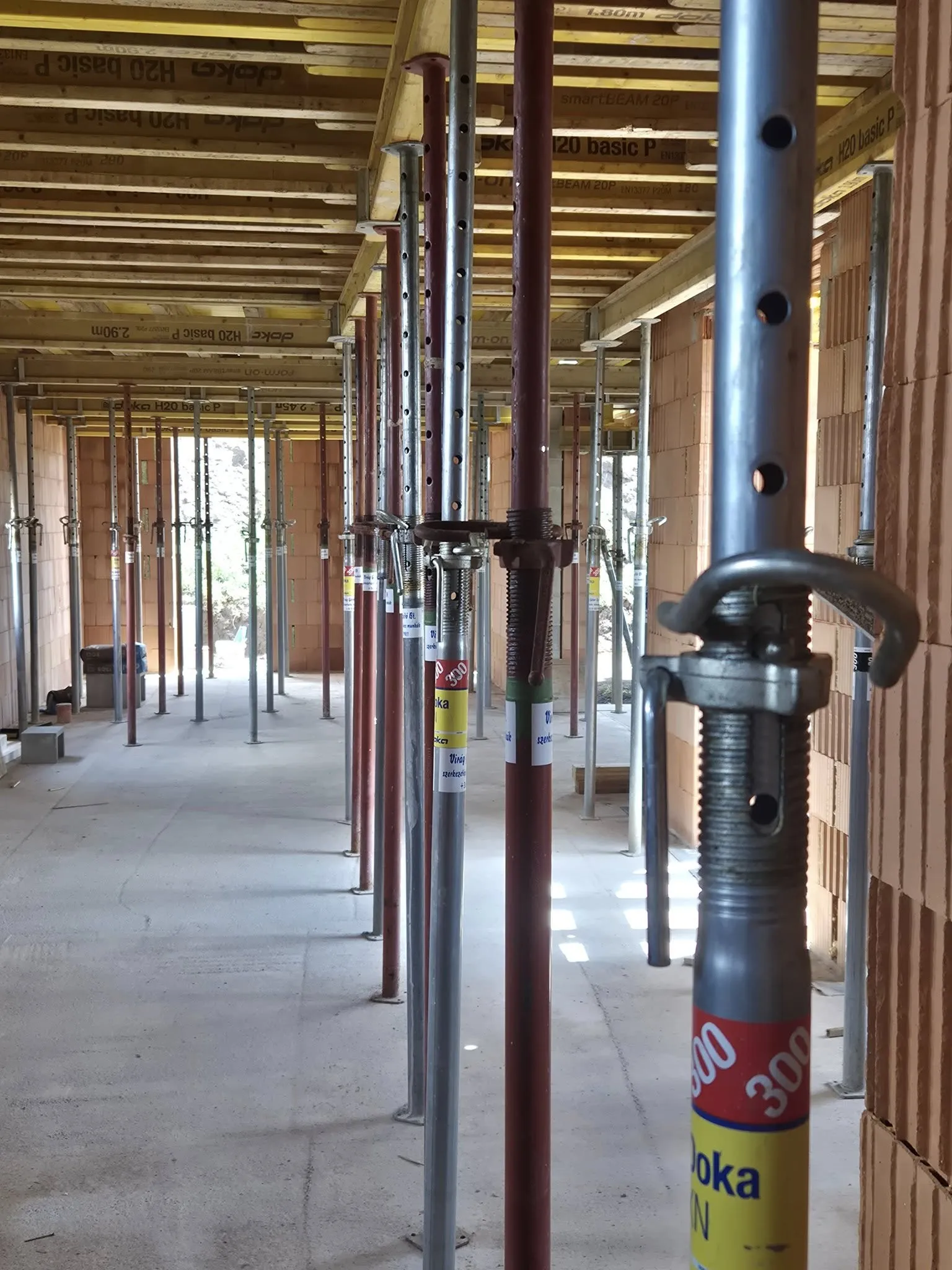 Vasbeton szerkezet Veszprémben — 203. kép