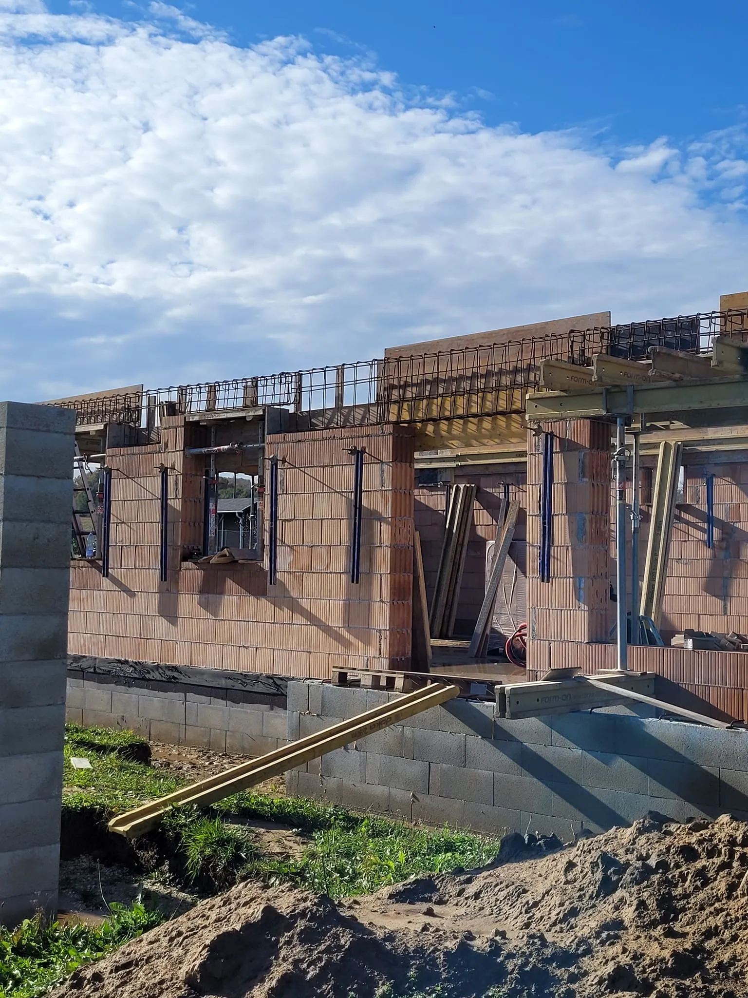 Vasbeton szerkezet Veszprémben — 96. kép